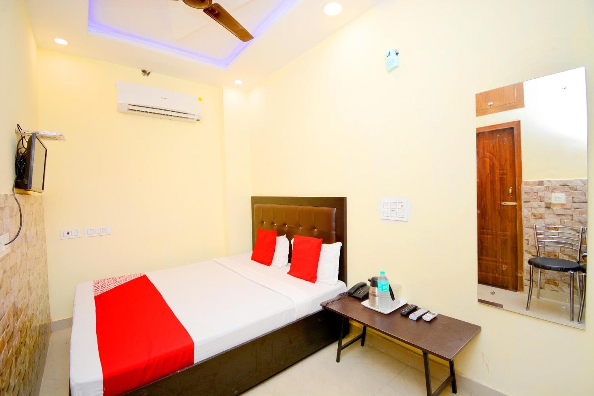 Oyo Flagship 38733 The Sai Palace Panchkula Exterior foto